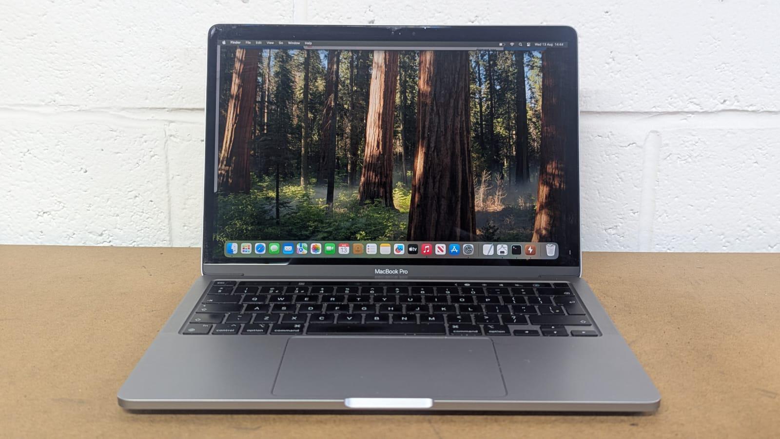 Apple MacBook M1 – 13.3” Retina | 8GB RAM | 256GB SSD | macOS Sequoia