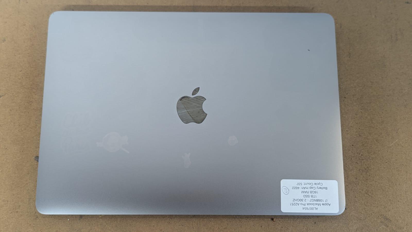 Apple MacBook Pro 2020 – 13.3” Retina | Intel Core i7 | 16GB RAM | 1TB SSD